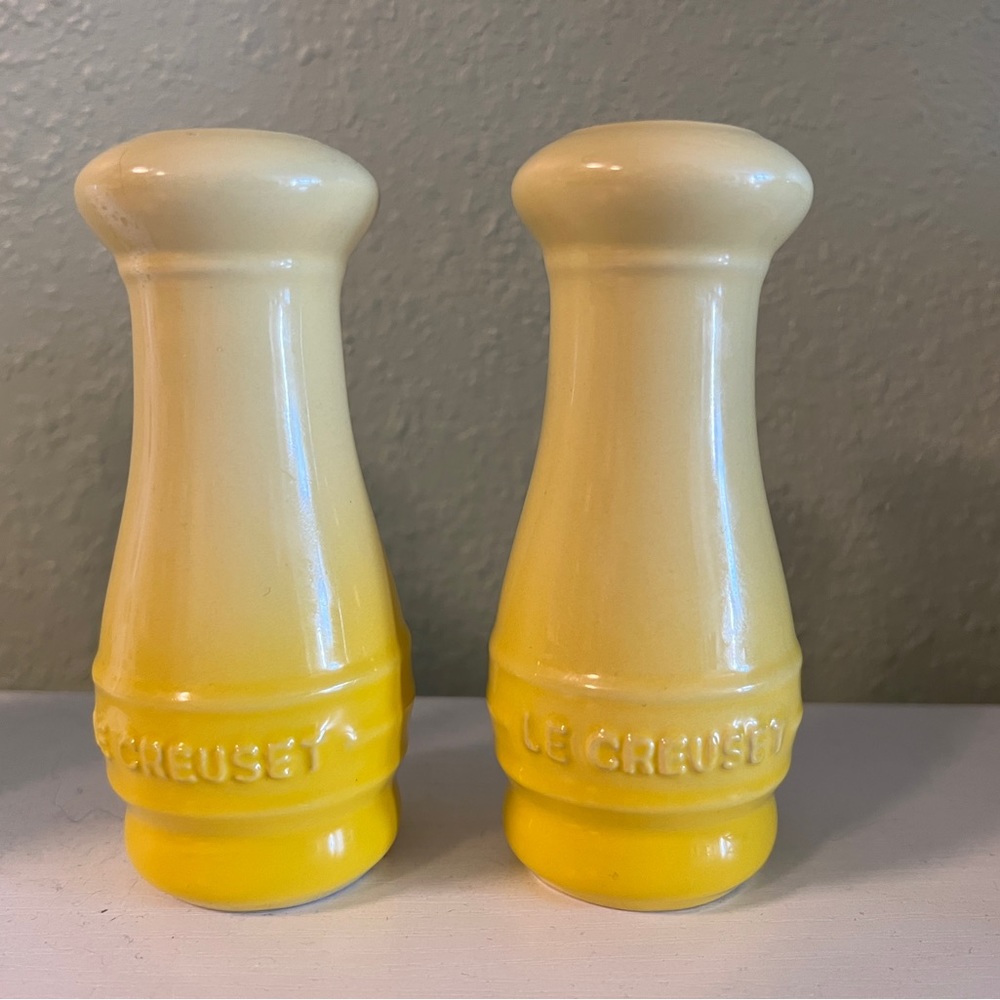 Le Creuset salt and pepper shakers